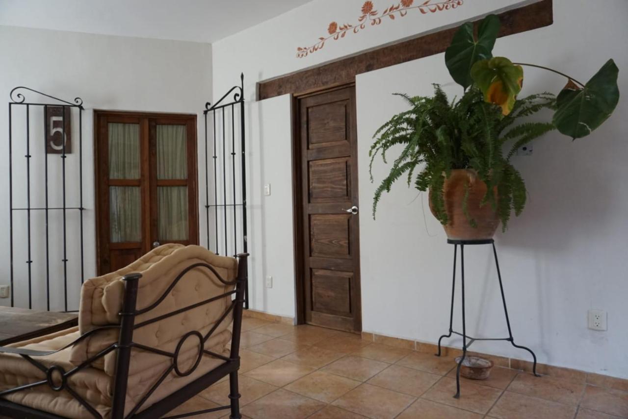 Alojamiento Jalatlaco - Car Rental! Estacionamiento En La Calle Sujeto A Disponibilidad Oaxaca Eksteriør bilde